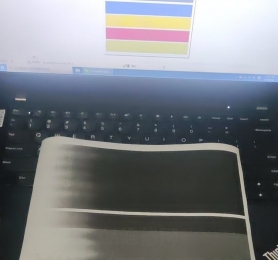 HP M251N 新换的黑色硒鼓打印靠近左边，有1/3出不了字。不知道是什么原因？？