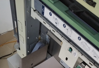 理想2560速印机制版中间有字两边空白