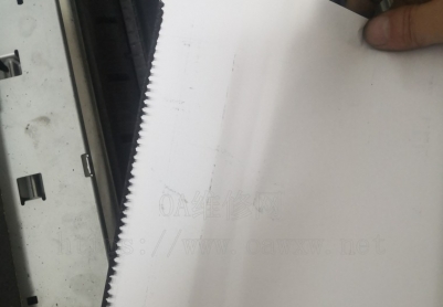 8508卡纸在转印带上，转印带时动时不动。